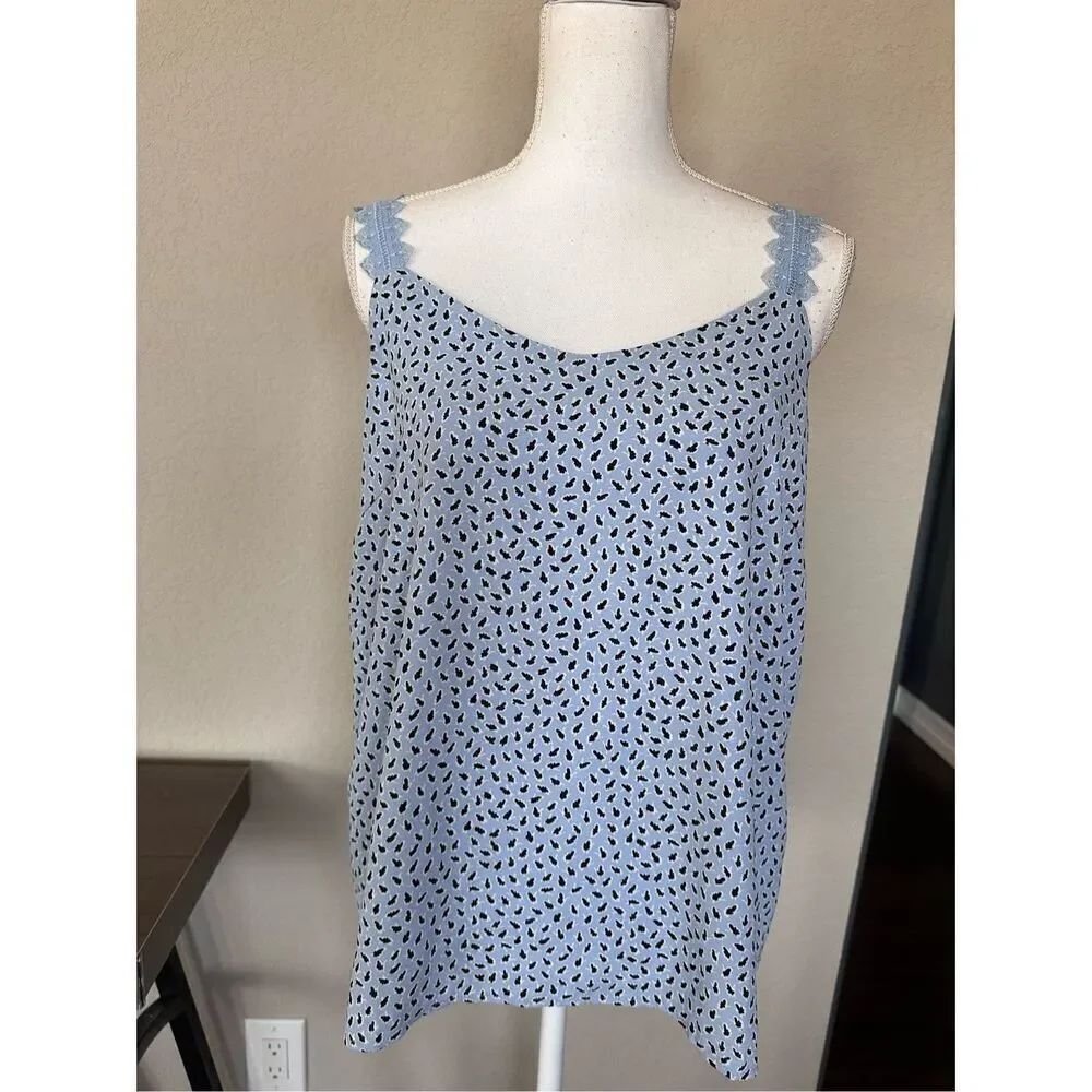 ⭐️3 for $10⭐️ Nordstrom Baby Blue Patterned Tank Lace Straps size Medium